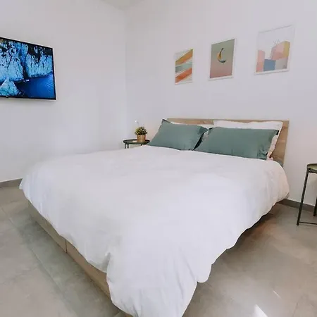 Never Ending Summer *