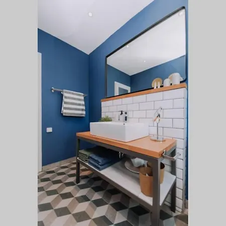 Never Ending Summer אסגורו